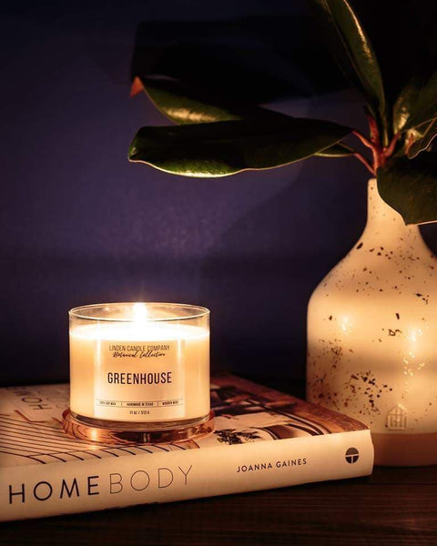 The Ultimate Guide to Relaxation: How Candles Can Help You Unwind and De-Stress