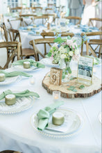 Load image into Gallery viewer, Personalized Wedding Favor Candles – Custom Soy Candle Gifts for Guests